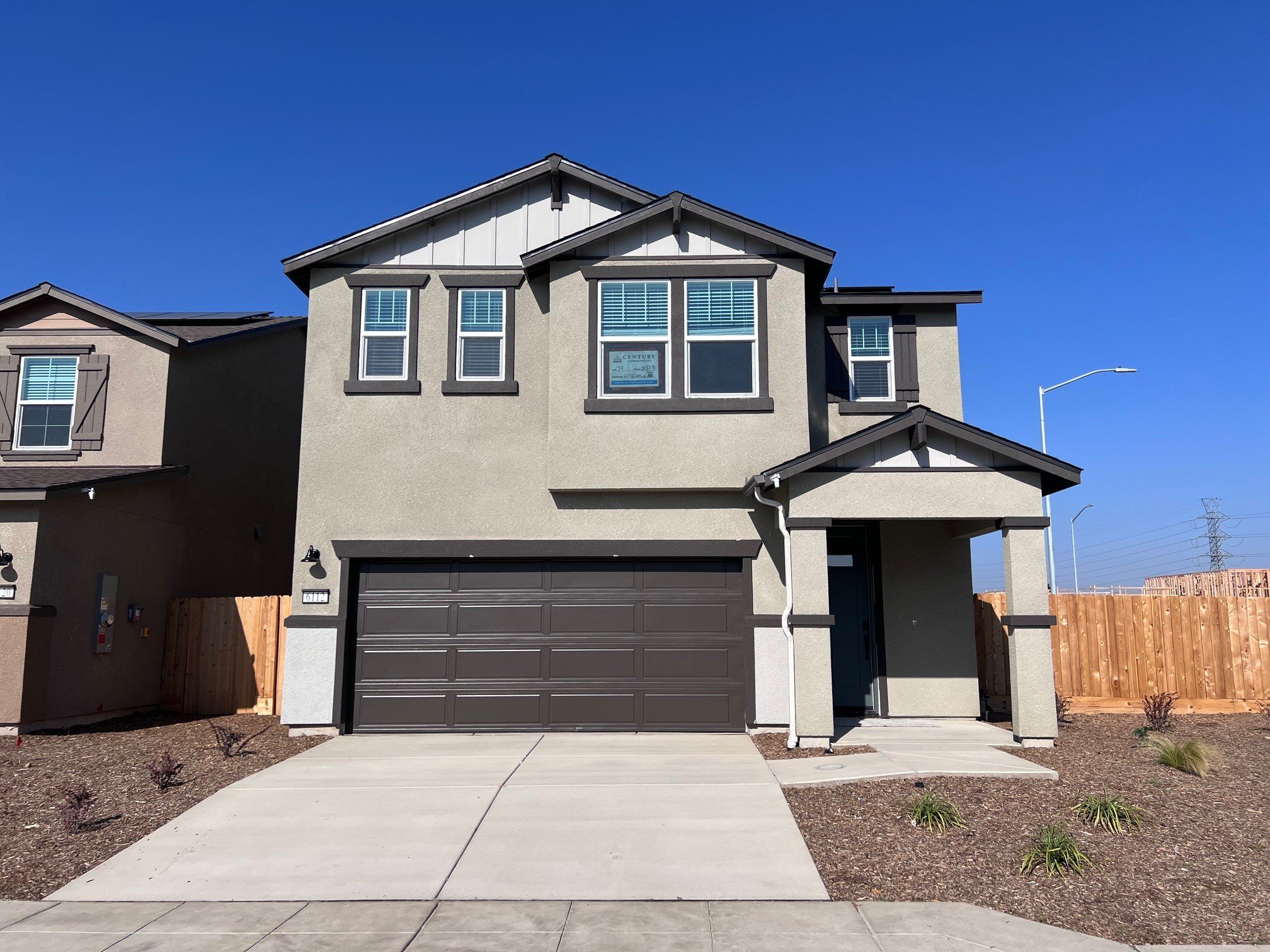 0074 6112 W Lansing Way