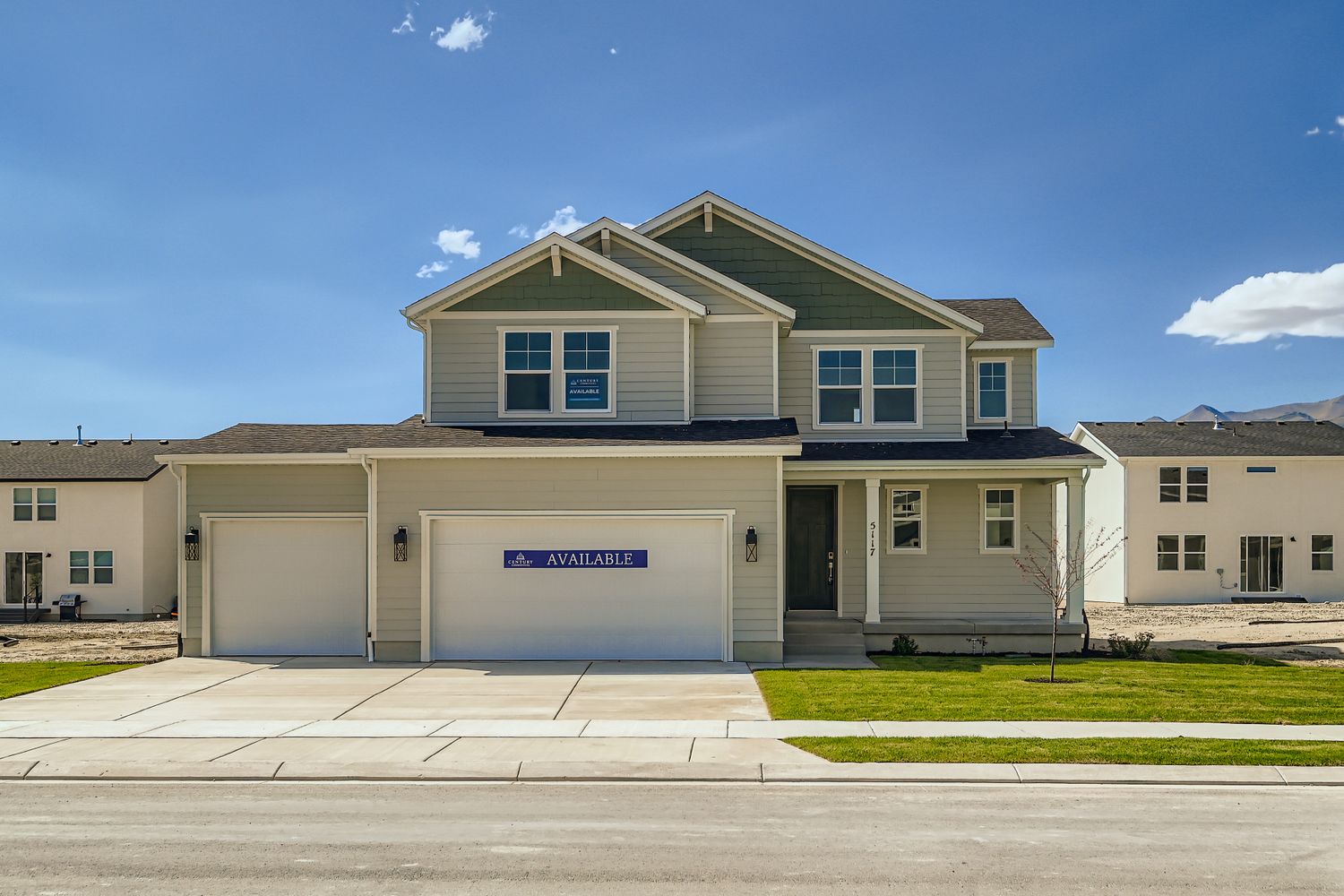 0187 5117 N Lukes Street